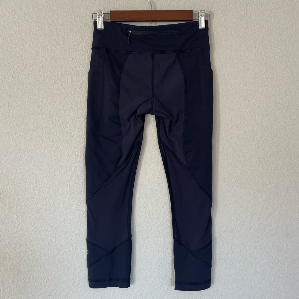 Lululemon Pace Rival Crop *22” in Midnight Navy - Luxtreme - Size 4 - Picture 10 of 12